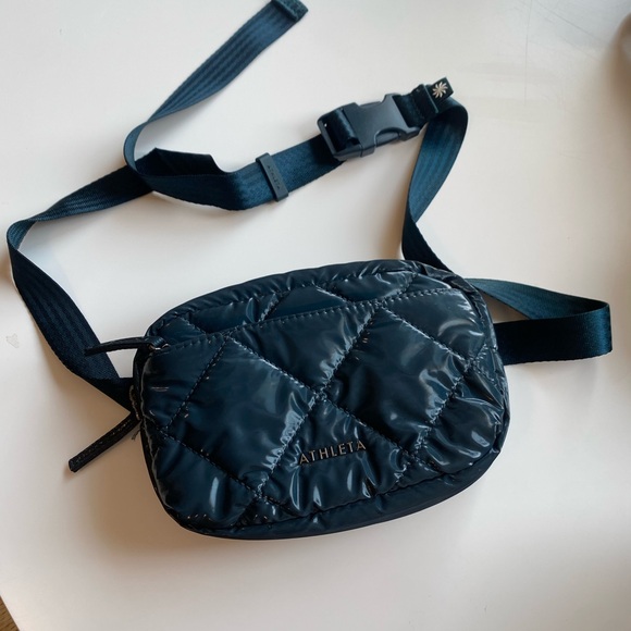 Athleta shiny crossbody belt bag - Picture 1 of 10